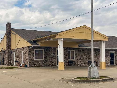 Concordia Hotel | Motel 6 Concordia
