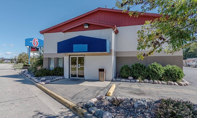 La Crosse Hotel | Motel 6 La Crosse, WI