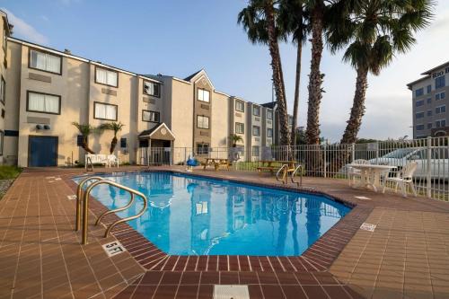 McAllen Hotel | Motel 6-McAllen, TX - East