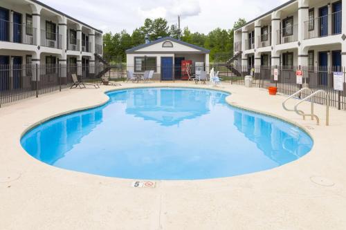 Nacogdoches Hotel | Motel 6 Nacogdoches, TX