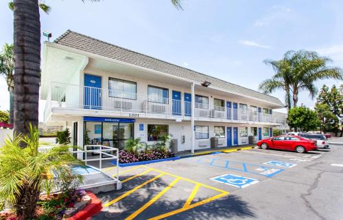 Rosemead Hotel | Motel 6-Rosemead, CA - Los Angeles