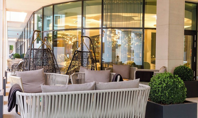 Cannstatt-Mitte Hotel | Motel One Stuttgart - Bad Cannstatt