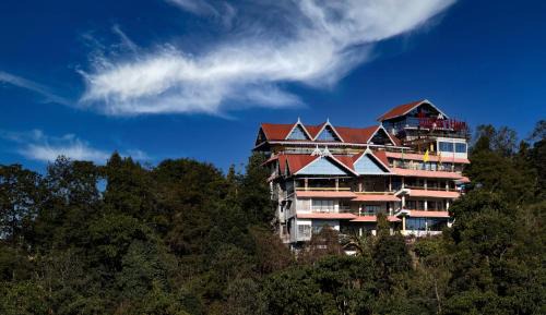 Mirik Hotel | Mount Queens Hill Resort & Spa