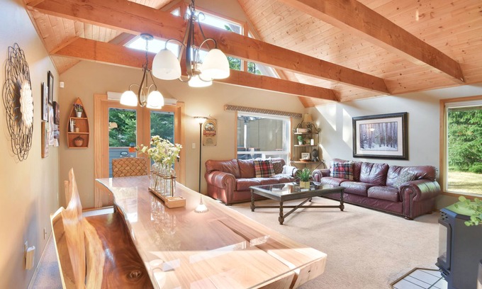 Packwood House | Mount Rainier Vacation Home with A.C. Wraparound Deck and BBQ