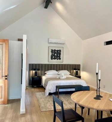 Stellenbosch House | Mountain Cottages at Haskell Vineyard