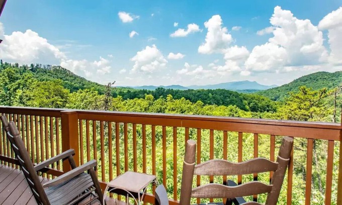 Sevierville House | Mountain Gateway# Sunset# Dollywood#PigeonForge# Gatlinburg