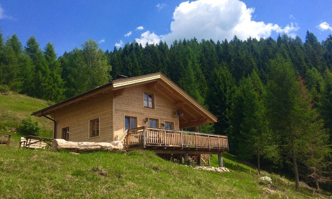 Rangersdorf House | Mountain hut with a view of the mountains
