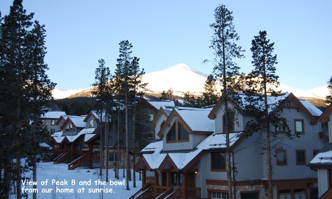 Four O'Clock House | Mountain Living at its Finest! Ski-In-and-Out, nPvt Hort Tub, Jacuzzi, Sleeps 9