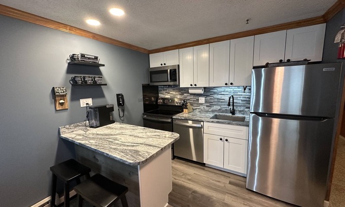 Snowshoe Condo | Mountain Lodge #327! Remodeled kitchen! Only yards away from Ballhooter lift!