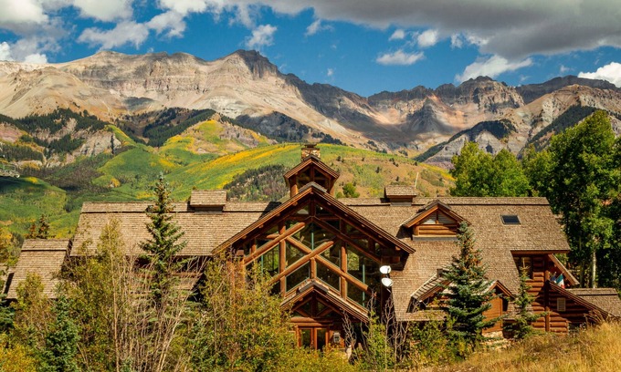 Mountain Village Cabin | Mountain Lodge Jr Ste w/kitchenette - no oven, gas fireplace & ski in-out