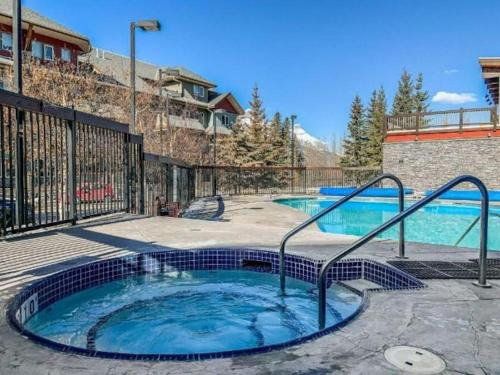 Canmore House | Mountain Memories Family Fun at The Lodges