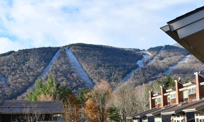 Warren Condo | Mountain Modern Ski-in/Ski-out Sugarbush Condo. Fully redesigned and renovated!