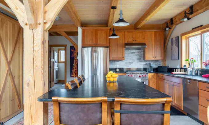 Warren House | Mountain View Family Vacation Home