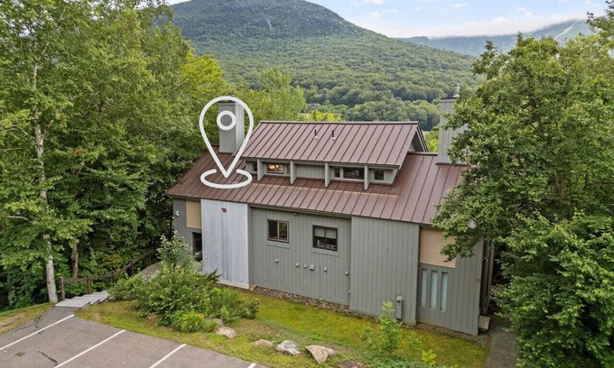 Lincoln House | Mountainside Condo with Views