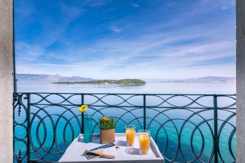 Old Town Apartment | Mouragia Luxury Seaview Suite by Konnect