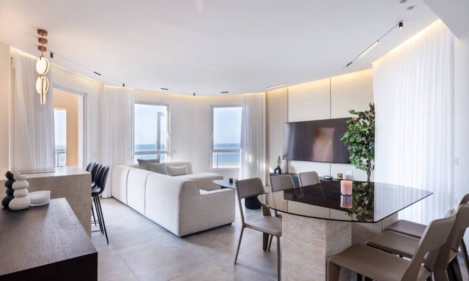 Tel Aviv Promenade Apartment | Mr Trumpeldor Beachfront