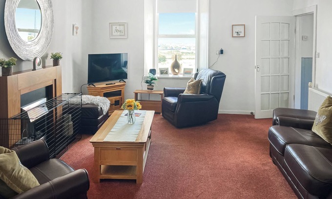 Cronberry Cottage | Muirston Farmhouse - UK44977