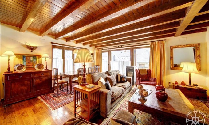 Arties Apartment | MULLERES de Alma de Nieve