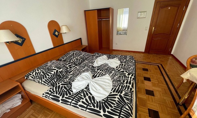 Sudstadt Apartment | Multi-bed room for 2 guests with 15m² in Nuremberg (250680)