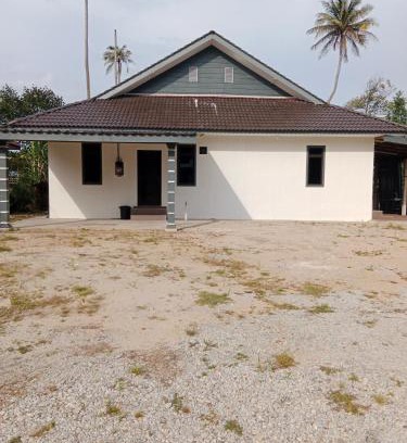 Kampung Gong Badak House | MUSYRIF HOMEstay dekat umt unisza