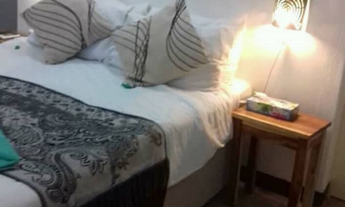 Lusaka Cabin | Mwayose Lodge