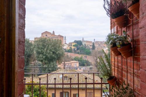 Siena Apartment | My Honeyed Corner