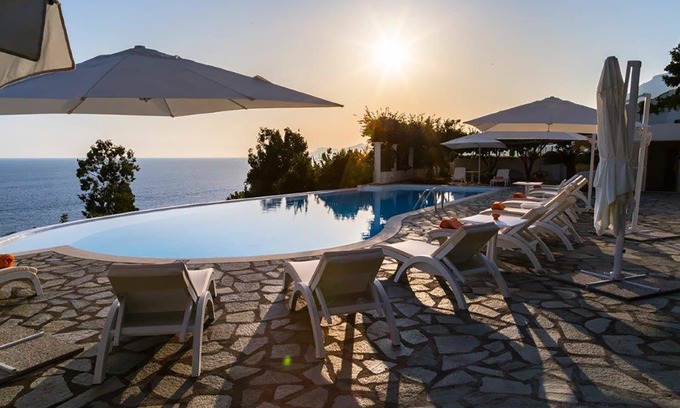 Praiano Villa | My Rental Homes - Villa Desideria private heated pool, sea view, air conditioning