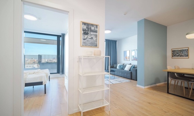 Studentski Grad Apartment | Mycampus/4 guests/panorama terrace/UNSS/803