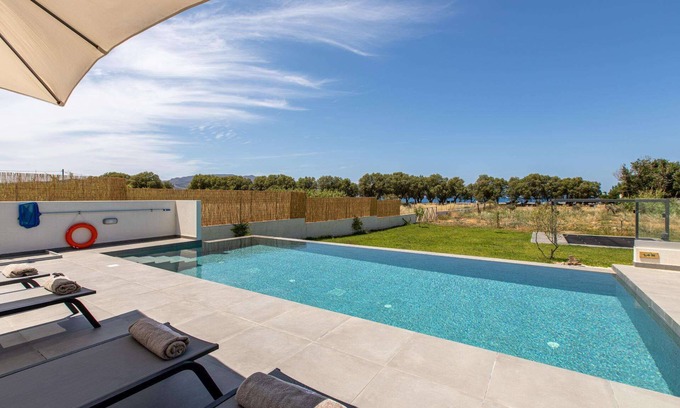 Tavronitis Villa | Myrtle Villa - Three Bedroom Villa, Sleeps 6