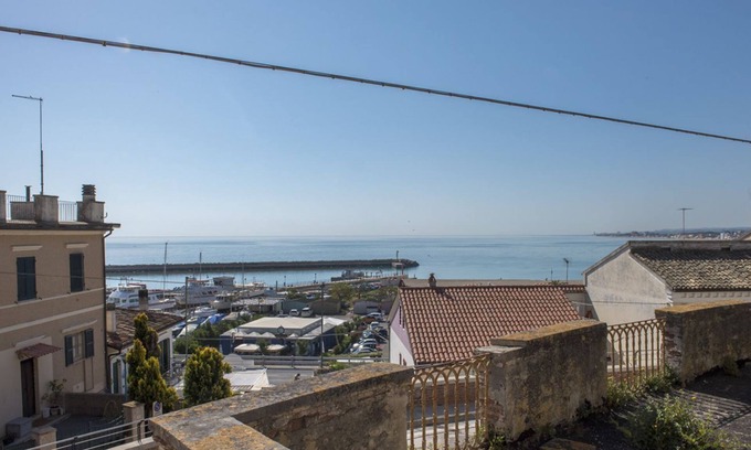 Numana Apartment | N097 - Numana, single house with sea view 100mt from the beach