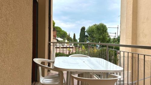 Numana Apartment | N280 - Numana, trilocale con terrazzo e garage in piazza