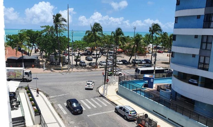 Pajucara Apartment | NA BEIRA MAR DE PAJUCARA- EDIF NEO- APARTAMENTO QUARTO E SALA - TEM VARANDA- VISTA LATERAL DO MAR-RUA JULIO PLECH FILHO 60 ESQUINA COM AVENIDA DOUTOR ANTONIO GOUVEIA - CONSUMO ELETRICO É PAGO No CKECK-OUT 1KWH É 1,35 REIAS