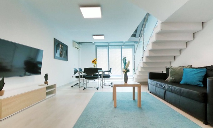 Hortaleza Apartment | Naffah A B and C Triplex of 4 bedrooms