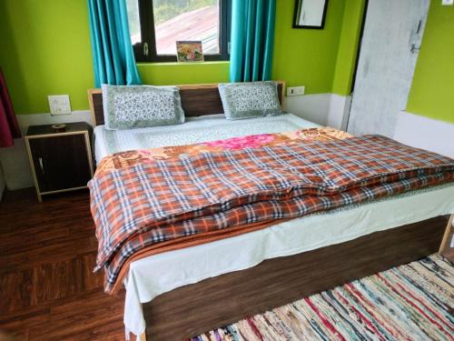 Munsyari House | Naina Homestay and Tent Cottage