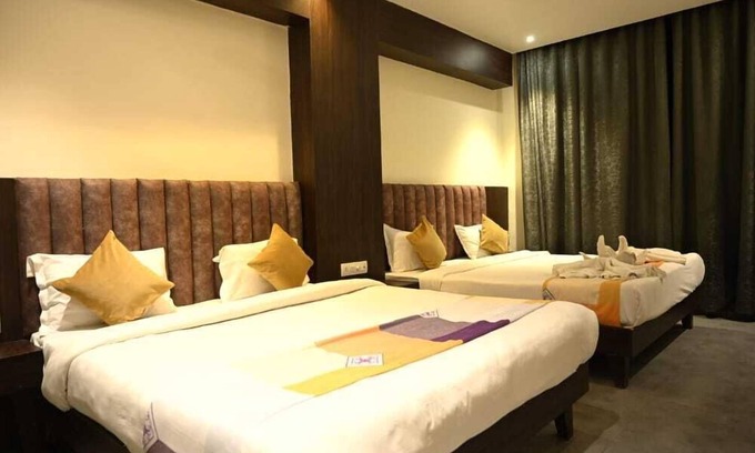 Shivpuri Hotel | Nakshatra Resort & Garden