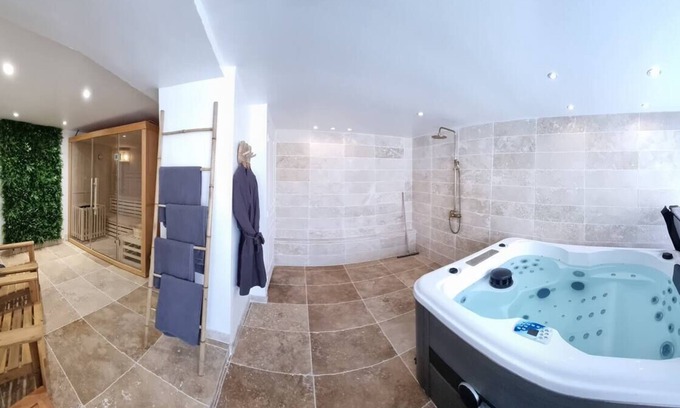 Orry-la-Ville Apartment | NALAN Orrygeois, SPA, Sauna, Near Asterix