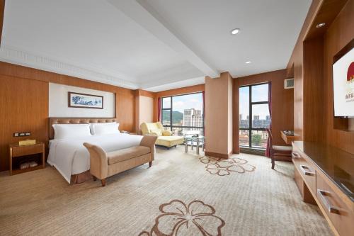 Tianhe Hotel | Nanyang King's Gate Hotel-Free Shuttle Service to Canton Fair