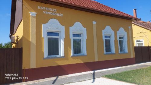 Apatfalva House | Napsugár Vendégház