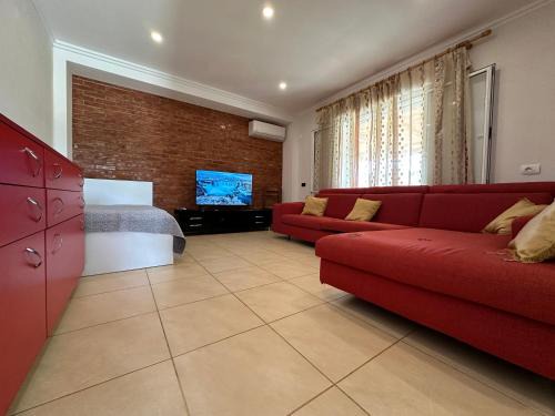 Mbrostar-Urë House | Narta Comfort Home