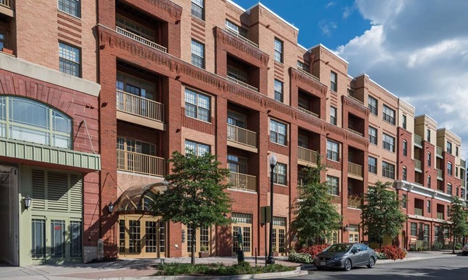 Lyon Park Apartment | National at Clarendon