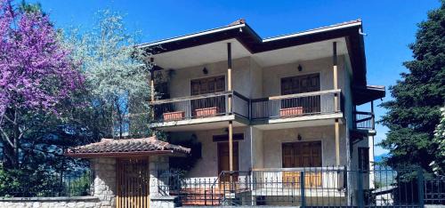 Polidrosos House | Natura Nest Polydorsos