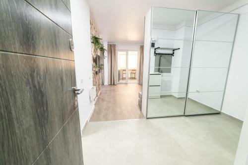 Sector 5 Apartment | Natural Luxury Studio Central Adress Residence