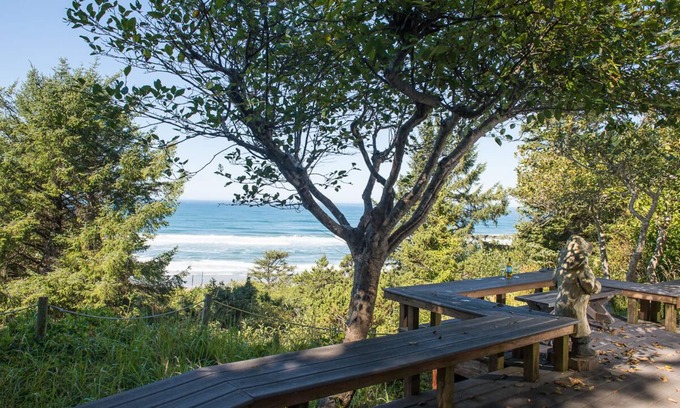 South Beach House | Nautical themed oceanfront home, spectacular views, and wheelchair accessible