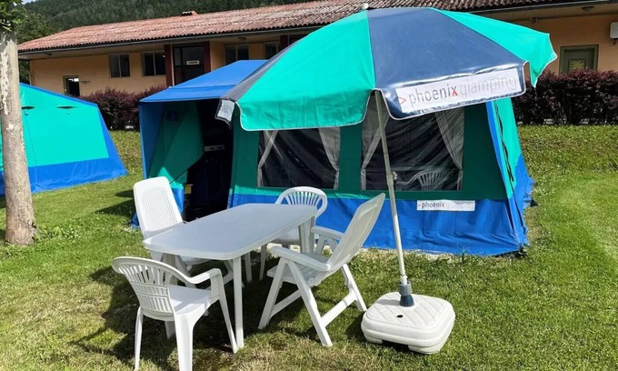 Ossiach House | Navajo canvas bungalow sleeps 6