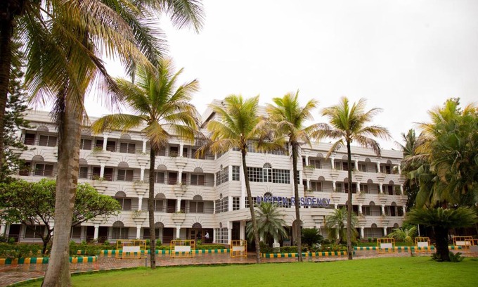 Hubli Hotel | Naveen Residency