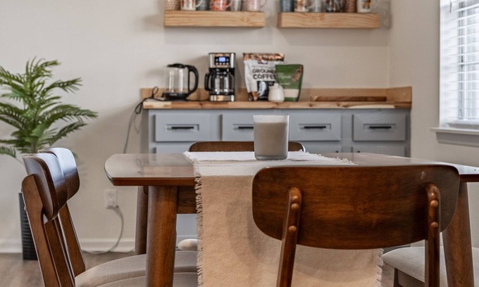 Hillcrest House | Near Downtown Little Rock 4 BR 2.5 BA House