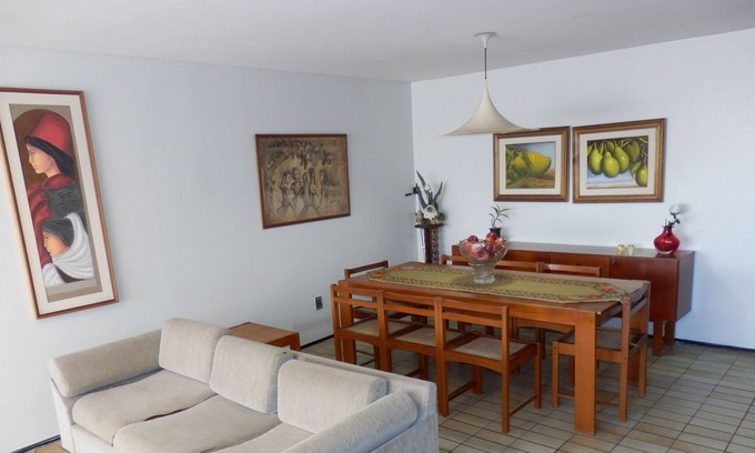 Boa Viagem Apartment | Near the Boa Viagem beach, a few blocks from Shopping Recife!