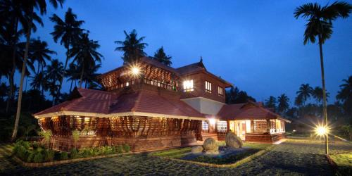 Irinjalakuda Hotel | Neelambari Ecotoursm