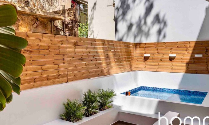 Athens Apartment | Nemeseos 82m² Apartment with Roof Garden and Pool