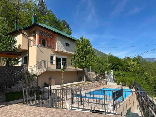 Konjic House | Neretva River Guesthouse